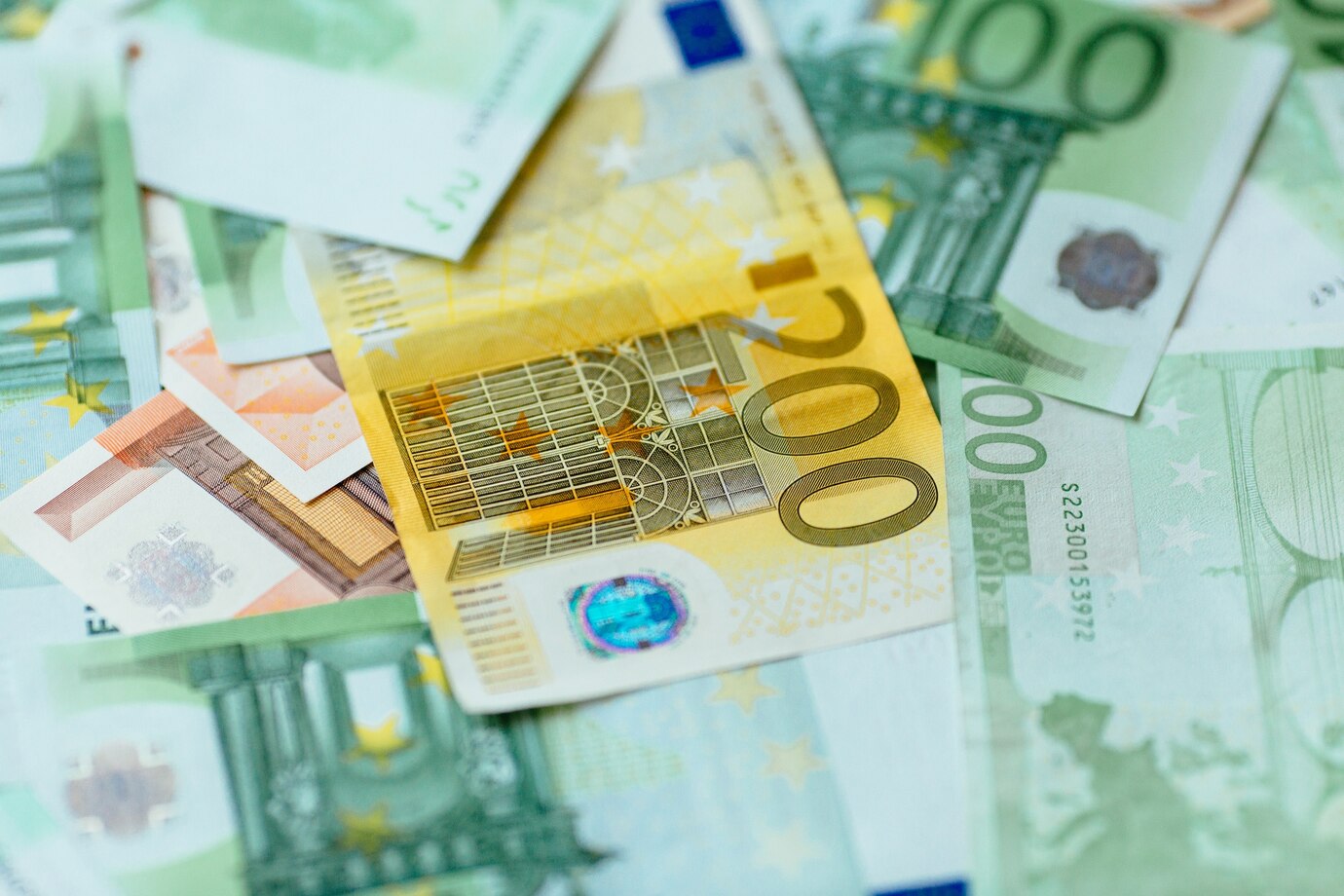euro-currency-euro-cash-closeup-euro-bancnotes